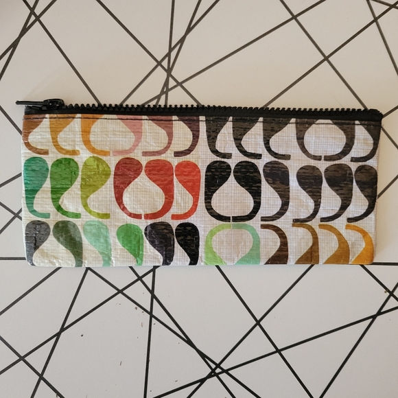 Blue Q pencil Case - Picture 8 of 9